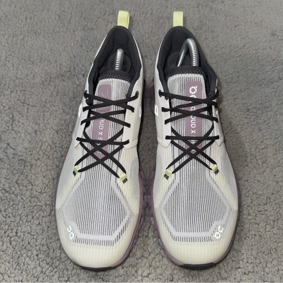 NWOB On Running Women's Cloud X Shift Running Shoe, Undyed-White/Heron Size 10.5 - Picture 4 of 10